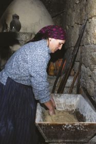 Kneading Bread, Casa do Lavrador - Baião